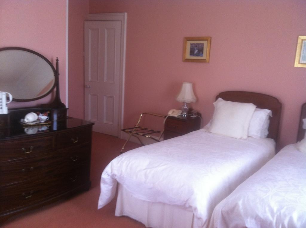 Ivyleigh House Bed & Breakfast Port Laoise Bilik gambar